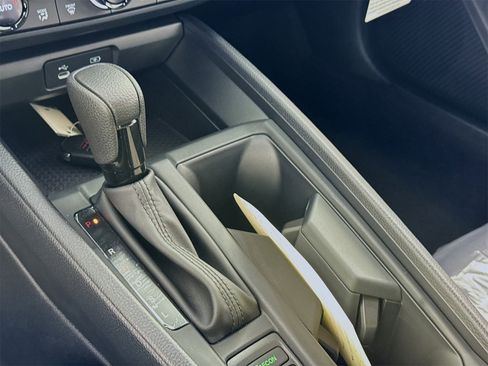 New 2025 Honda Accord SE image 9