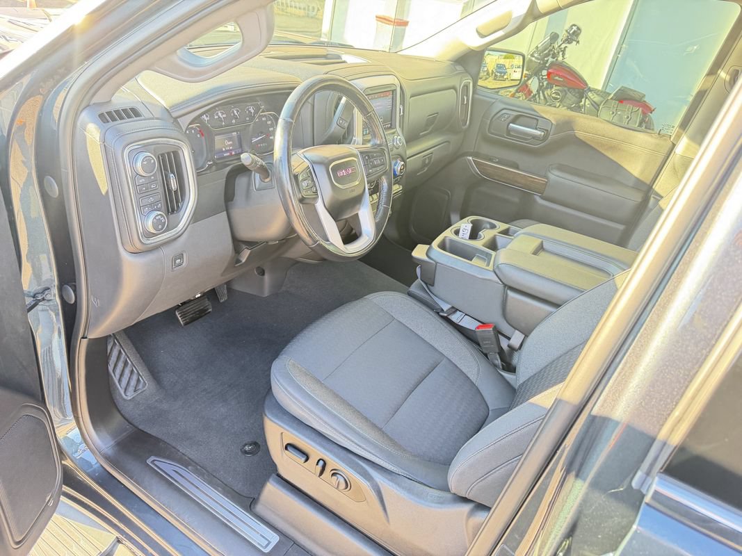 Used 2019 GMC Sierra 1500 SLE w/ SLE Value Package AWD/4WD image 13