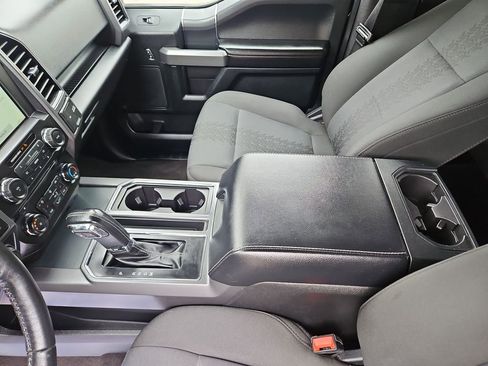 Used 2018 Ford F150 XLT w/ Equipment Group 302A Luxury AWD/4WD image 25