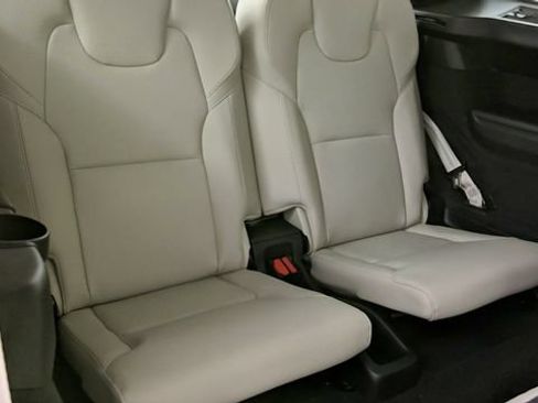 Used 2023 Volvo XC90 B5 Plus w/ Protection Package Premier AWD/4WD image 41