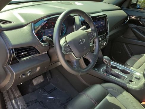 Used 2024 Chevrolet Traverse RS image 10
