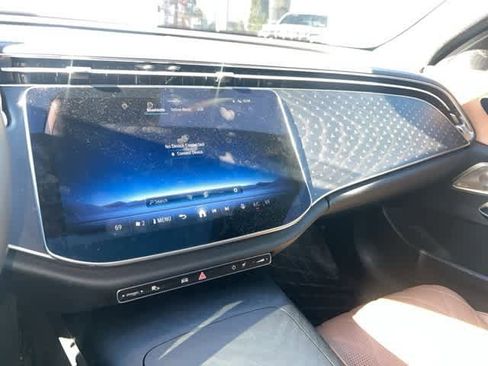 Used 2025 Mercedes-Benz E 350 4MATIC Sedan image 18