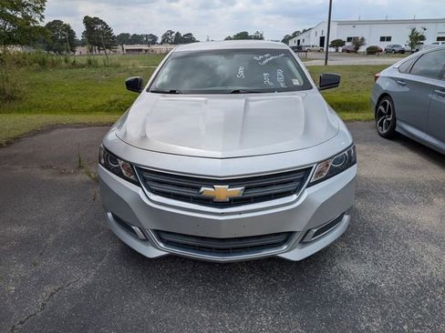 Used 2018 Chevrolet Impala LS FWD image 2