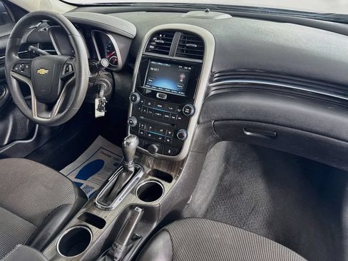 Used 2015 Chevrolet Malibu LT w/ Power Convenience Package FWD image 32