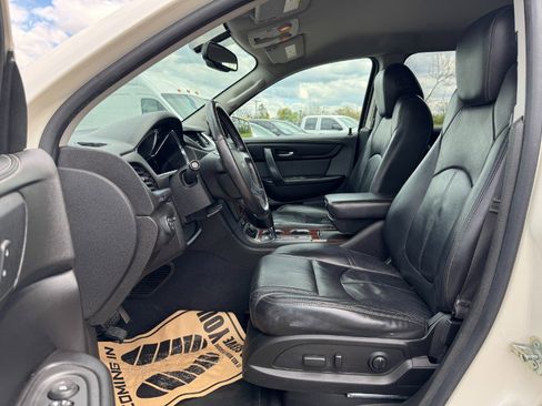 Used 2014 Chevrolet Traverse LT FWD image 15
