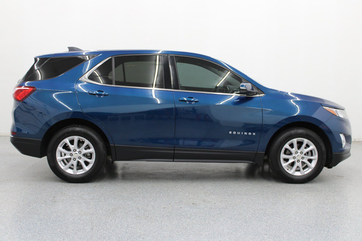 Used 2019 Chevrolet Equinox LT FWD image 2
