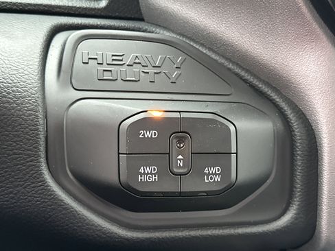 New 2026 RAM 2500 Laramie AWD/4WD image 6