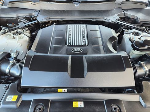 Used 2018 Land Rover Range Rover Sport Supercharged image 32