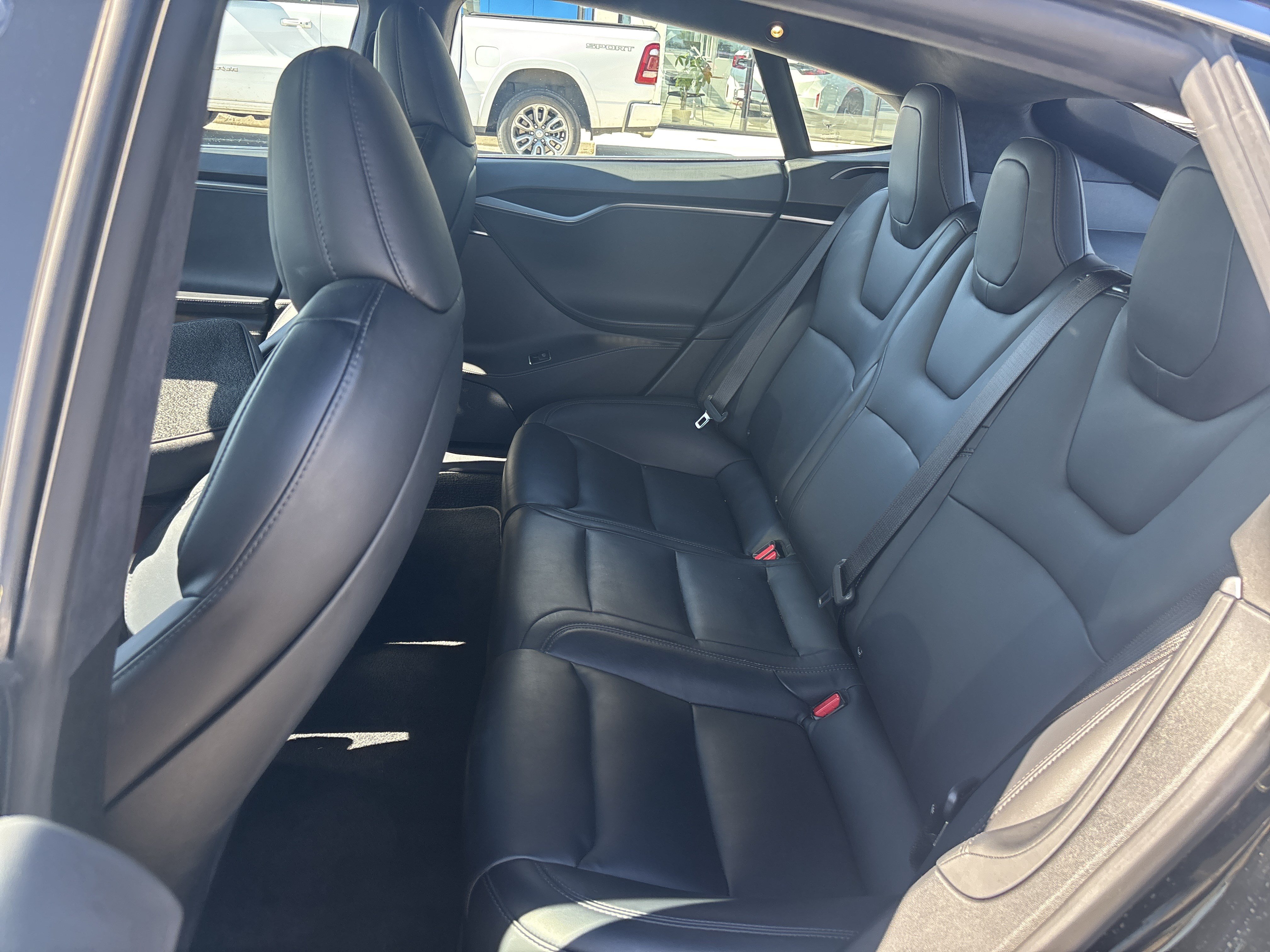 Used 2020 Tesla Model S Long Range Plus AWD/4WD image 30