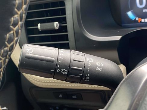 Used 2023 Ford Expedition Max Platinum RWD image 32