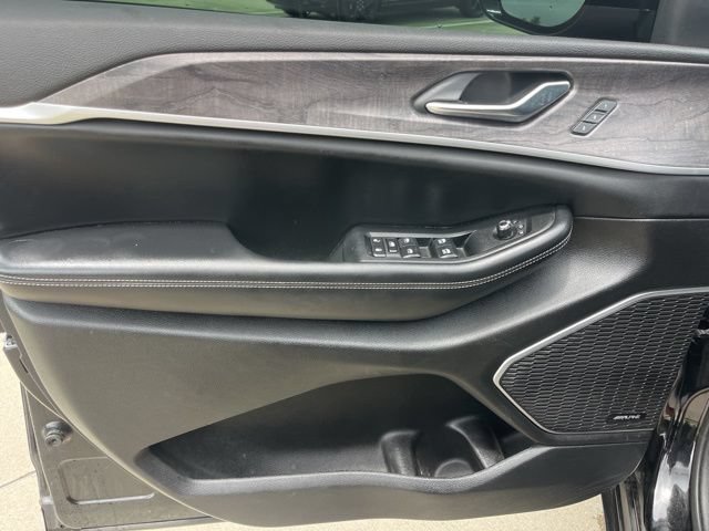 Used 2022 Jeep Grand Cherokee L Limited RWD image 12