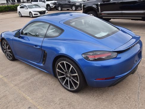 Used 2018 Porsche 718 Cayman image 8