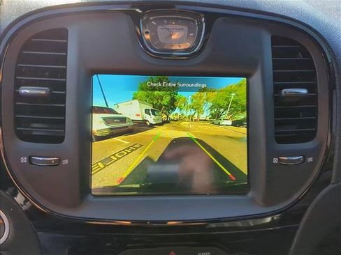 Used 2022 Chrysler 300 S image 20
