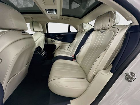 Used 2026 Bentley Flying Spur V8 AWD/4WD image 24