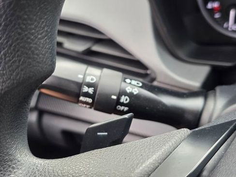 Certified 2024 Subaru Crosstrek 2.0i Premium w/ Crosstrek Mirror Package AWD/4WD image 30