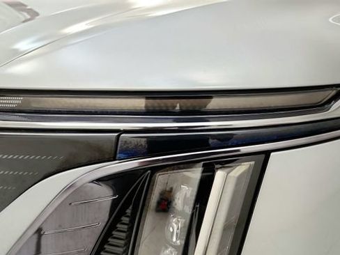 Used 2024 Cadillac Lyriq Sport AWD/4WD image 24