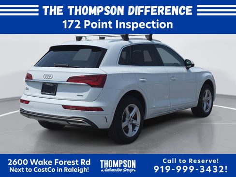 Used 2021 Audi Q5 2.0T Premium w/ Convenience Package AWD/4WD image 3