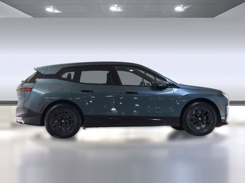 Certified 2023 BMW iX xDrive50 w/ Premium Package AWD/4WD image 7