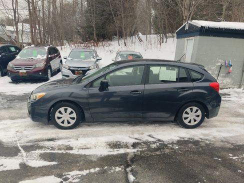 Used 2014 Subaru Impreza 2.0i image 3