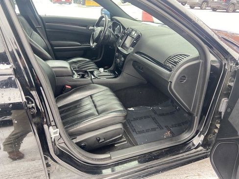 Used 2021 Chrysler 300 S image 10