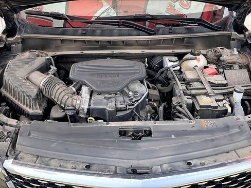 Used 2024 Cadillac XT6 Premium Luxury FWD image 10