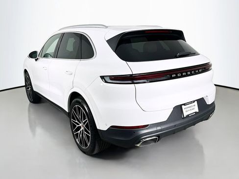 New 2026 Porsche Cayenne AWD/4WD image 3