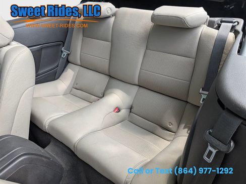 Used 2013 Ford Mustang Convertible RWD image 13