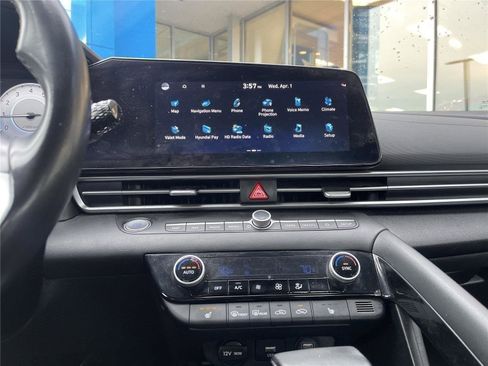 Used 2023 Hyundai Elantra SEL w/ Convenience Package FWD image 25