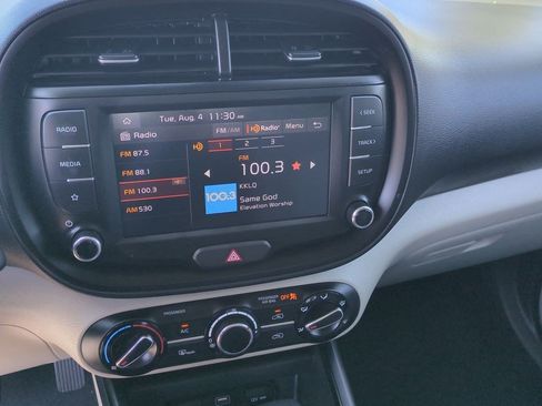 Certified 2024 Kia Soul LX w/ Option Group 015 FWD image 16