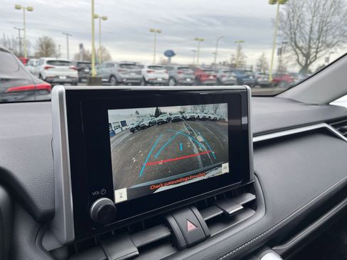 Used 2025 Toyota RAV4 LE image 17