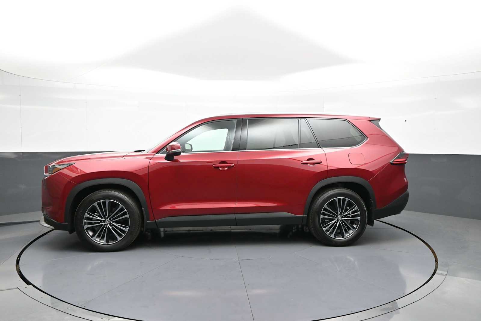 Certified 2026 Toyota Grand Highlander AWD Hybrid image 9