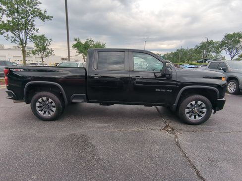Used 2023 Chevrolet Silverado 2500 Custom w/ Custom Value Package AWD/4WD image 11