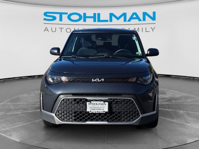 Used 2023 Kia Soul LX w/ LX Technology Package FWD image 2