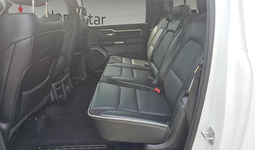 Used 2025 RAM 1500 Laramie AWD/4WD image 13