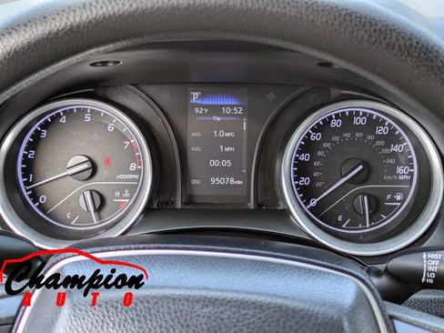 Used 2021 Toyota Camry LE FWD image 27