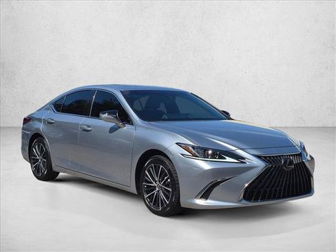 Certified 2024 Lexus ES 350 w/ Premium Package FWD image 3