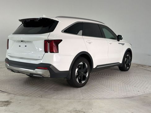 Used 2025 Kia Sorento SX Prestige AWD/4WD image 9
