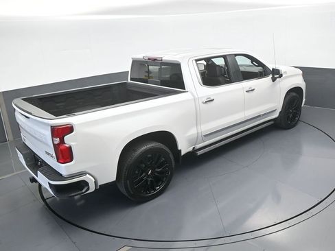 Used 2025 Chevrolet Silverado 1500 High Country w/ Technology Package image 66