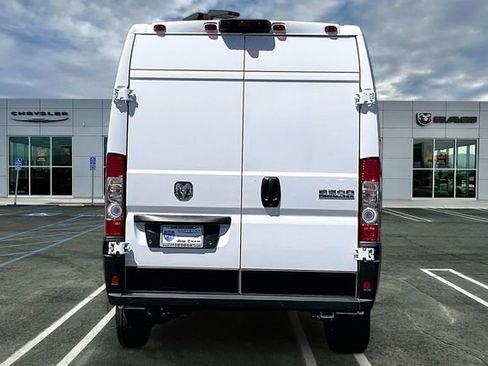 New 2026 RAM ProMaster 2500 w/ Premium Convenience Group FWD image 3