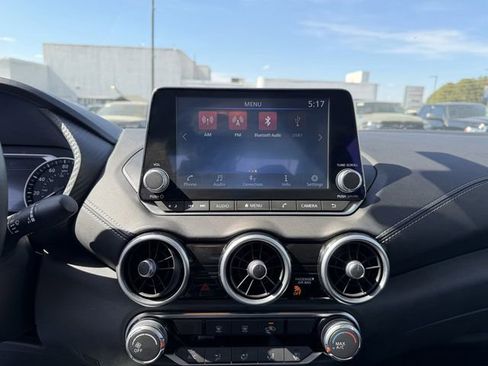 Used 2023 Nissan Sentra SV image 17