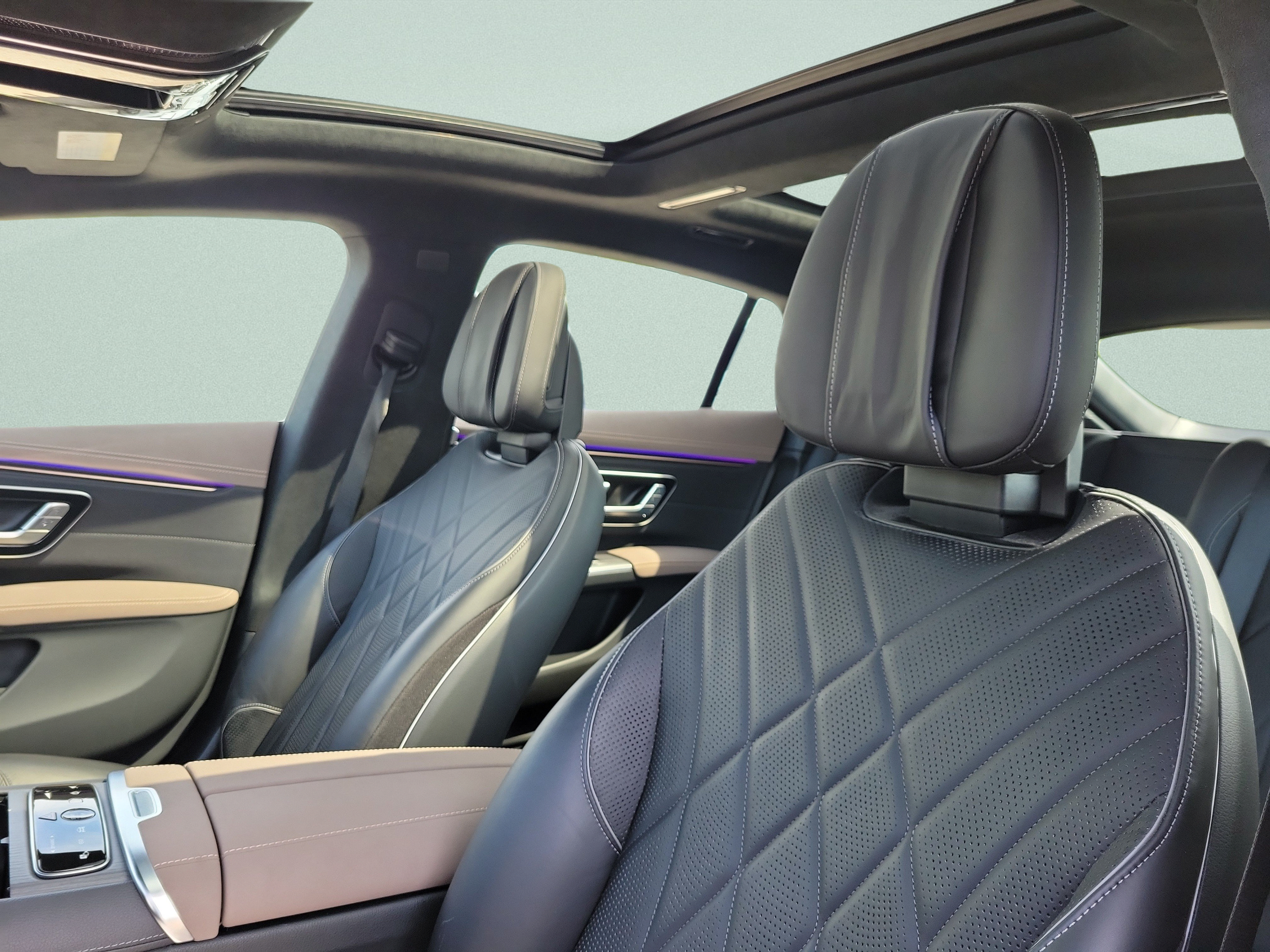 Certified 2024 Mercedes-Benz EQS 580 4MATIC Sedan image 17