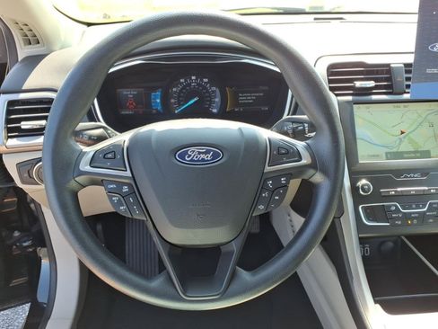 Certified 2020 Ford Fusion SE FWD image 27