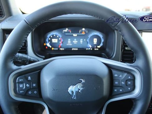 New 2025 Ford Bronco Badlands image 14