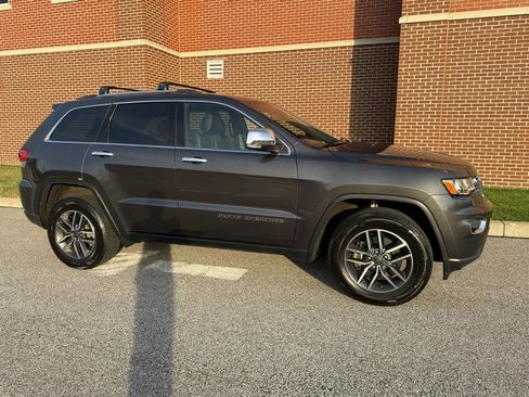 Used 2021 Jeep Grand Cherokee Limited AWD/4WD image 21