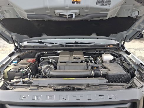 Used 2024 Nissan Frontier PRO-4X w/ Technology Package image 28