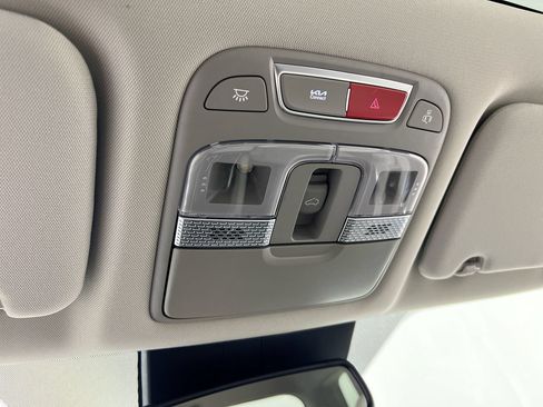 Used 2023 Kia Telluride EX w/ EX Captain's Chair Package FWD image 17