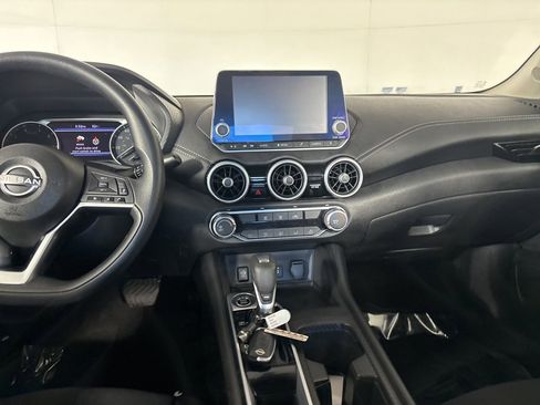 Used 2024 Nissan Sentra SV image 21
