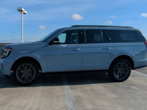 New 2026 Ford Expedition Max Platinum w/ Stealth Appearance Package AWD/4WD image 15
