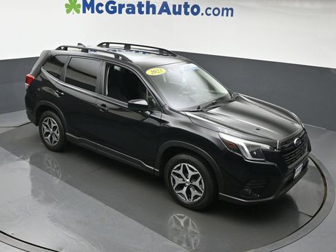 Used 2023 Subaru Forester Premium AWD/4WD image 3