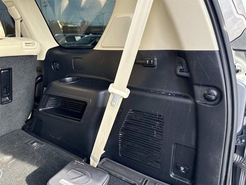 Used 2023 Lexus GX 460 Premium image 13